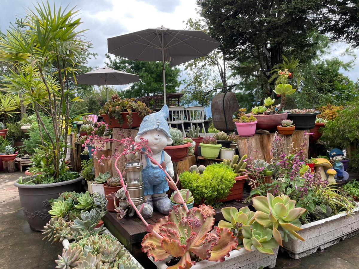 Julie'S Garden, Cingjing - Fon Chin Homestay Renai Exterior photo